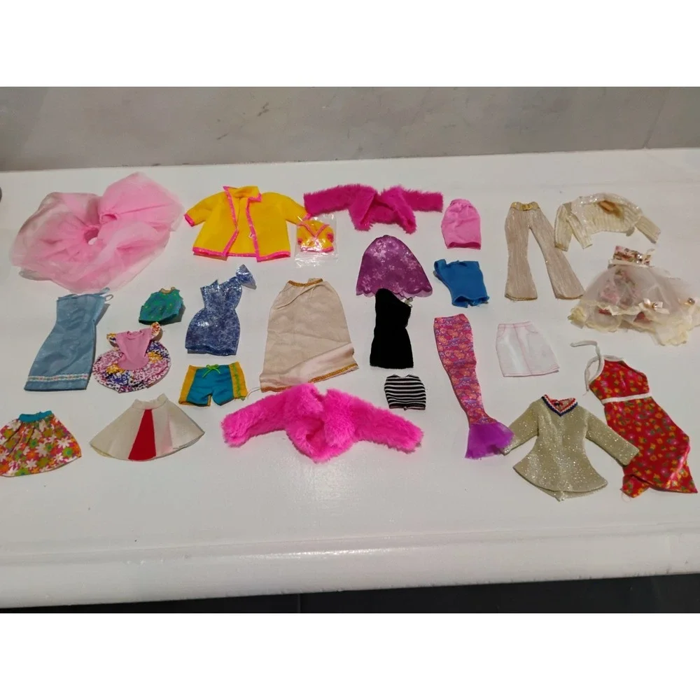 Doll Clothing Lot for Barbie and Friends 25 Pieces Mixed Fashion Outfits Bag 4